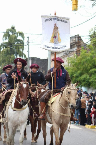 desfile 25