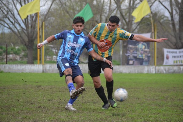 Primera division. Sarmiento/Juventud Unida 