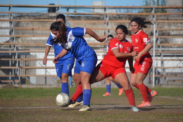 Primera division. Independiente // La vencedora